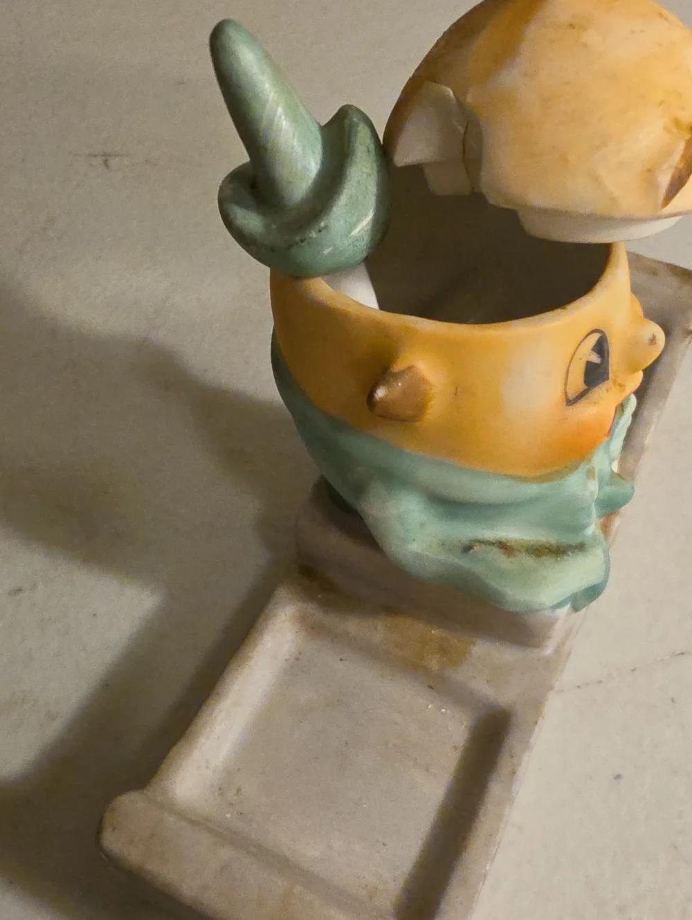 S. S. Kresge Co. Vintage Three-Figure Ceramic Holiday Decor